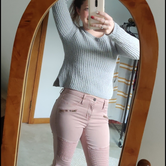 🌻3 for 12🌻 Aeropostale sweater - Picture 2 of 7